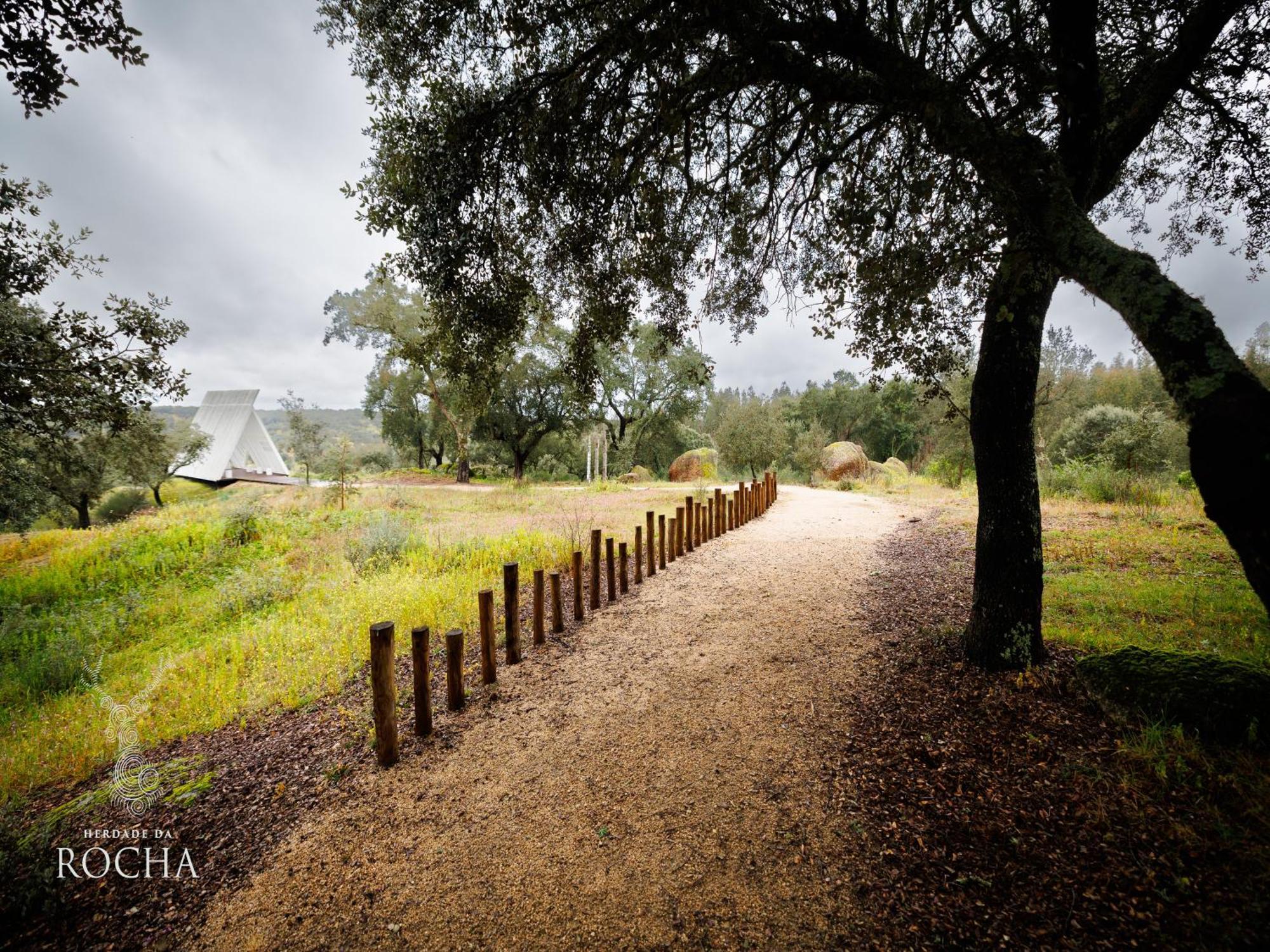 Herdade Da Rocha - Boutique Lodge Crato Exterior photo