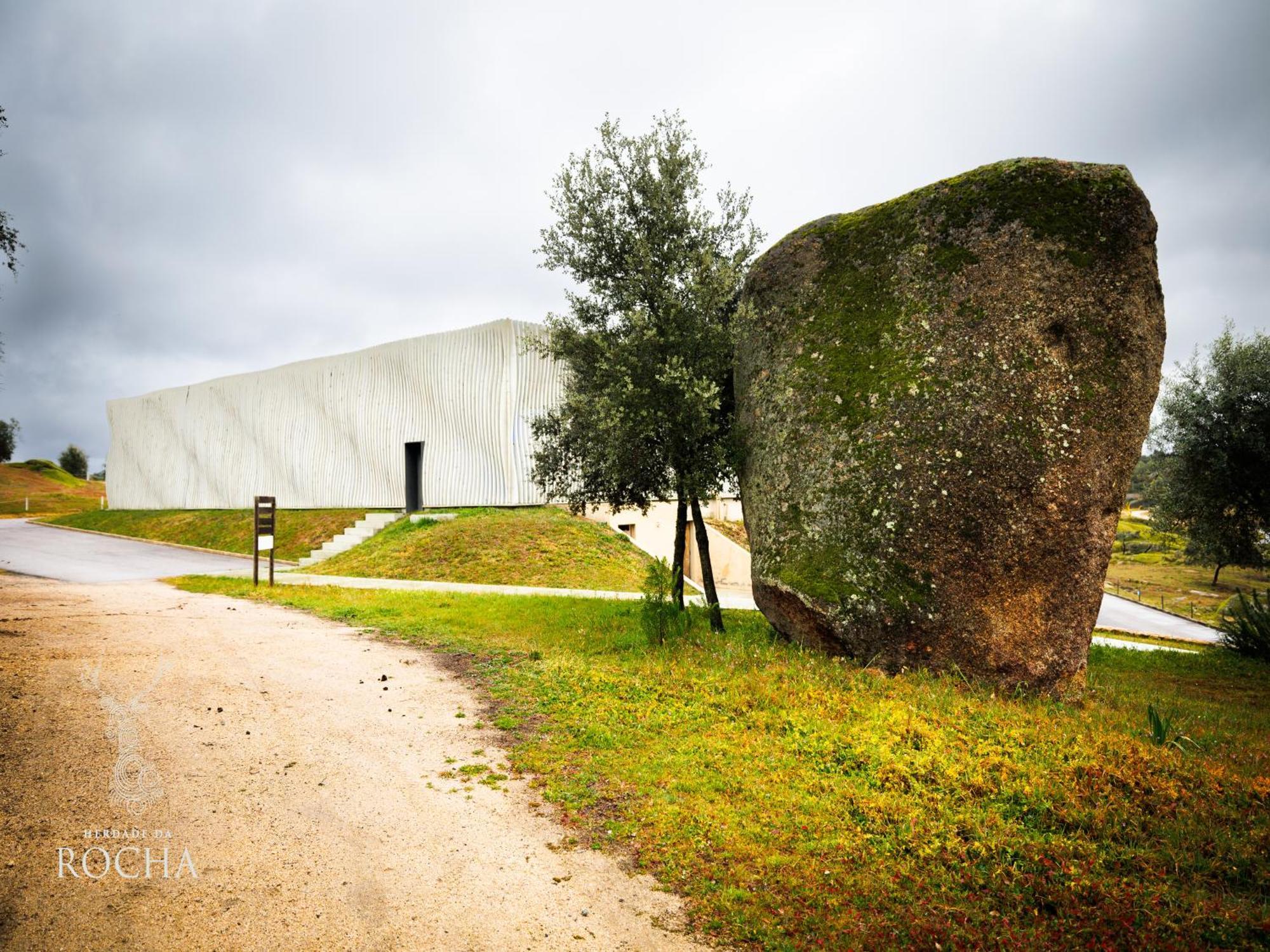 Herdade Da Rocha - Boutique Lodge Crato Exterior photo