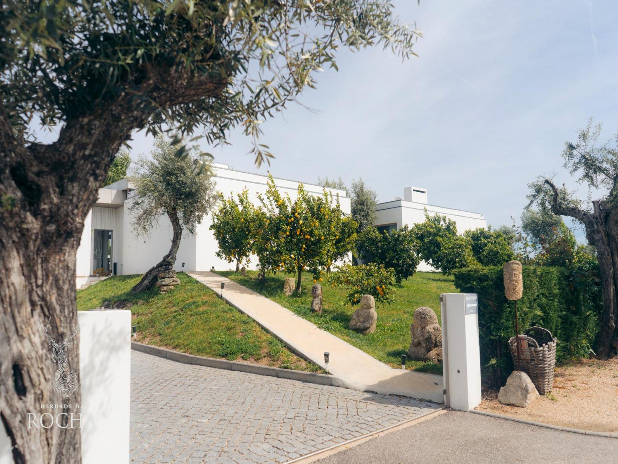 Herdade Da Rocha - Boutique Lodge Crato Exterior photo